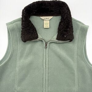 LL Bean Women's Vest Green Cozy Outdoors Nature Full Zip Medium